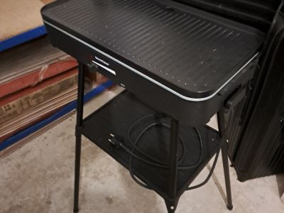 Elektro Tisch-und Standgrill SilverCrest NEU!