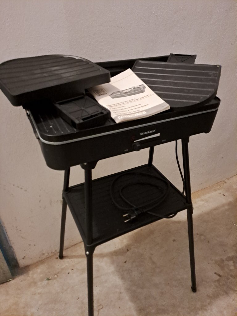 Elektro Tisch-und Standgrill SilverCrest NEU!
