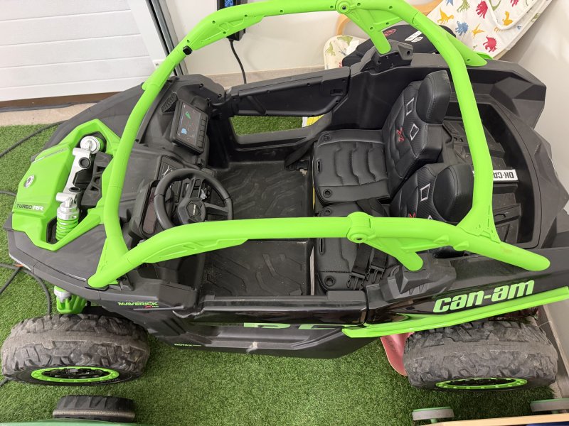 Elektroauto für Kinder 4x4 2Sitzer, 24 V