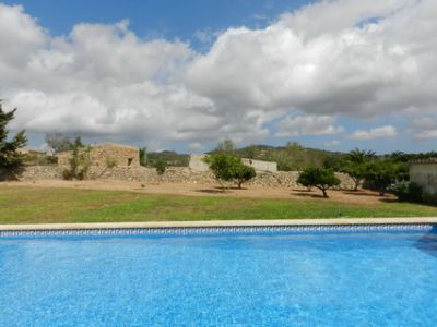 Finca de 2 plantas extremadamente grande con piscina y calefacción central de gasóleo en las afueras de Cas Concos -- F 162