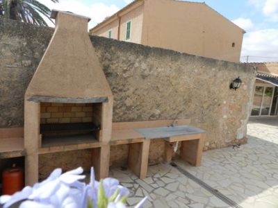 Finca de 2 plantas extremadamente grande con piscina y calefacción central de gasóleo en las afueras de Cas Concos -- F 162