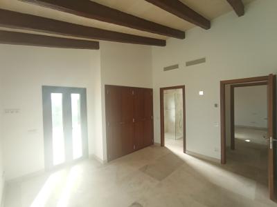 Finca de nueva construcción enormemente grande con calefacción por suelo radiante de aerotermia y vi