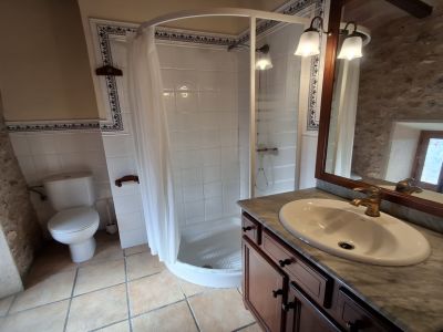 Enorm grosses Dorfhaus mit Pool und Innenhof bei Campos in einer Dorfsiedlung-DH 24