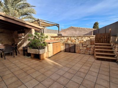 Enorm grosses Dorfhaus mit Pool und Innenhof bei Campos in einer Dorfsiedlung-DH 24