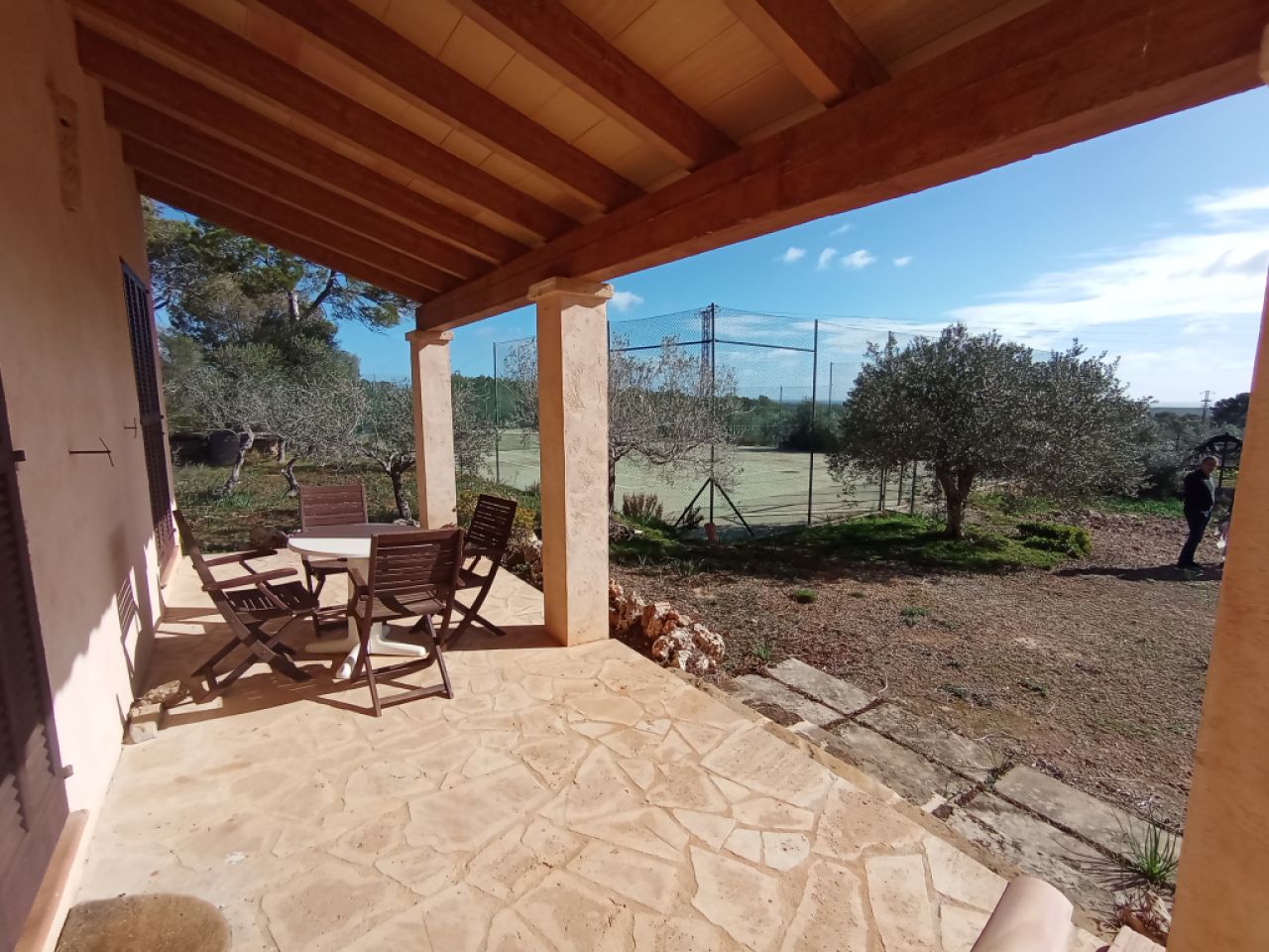 Enorme finca parcialmente amueblada con calefacción por gasóleo, piscina y vistas al mar cerca de Porto Colom — F 181