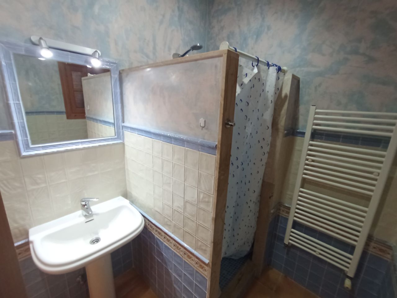 Enorme finca parcialmente amueblada con calefacción por gasóleo, piscina y vistas al mar cerca de Porto Colom — F 181