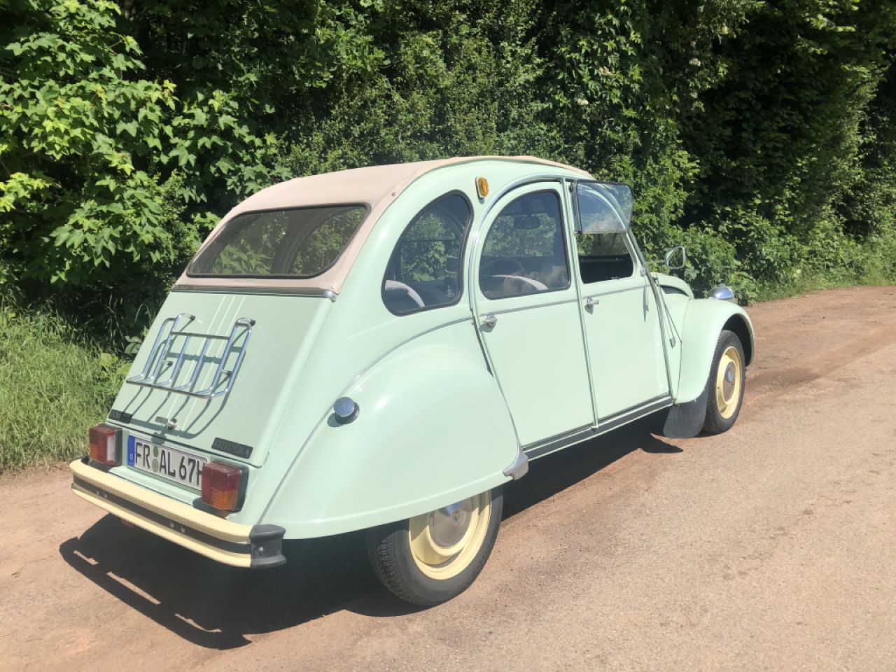 Ente 2 CV, Bj 1982 ZU VERKAUFEN