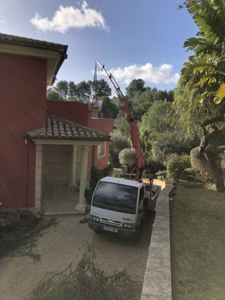 Vaciados, desmontes y derribos. Leerung, Räumung und Abbruch.