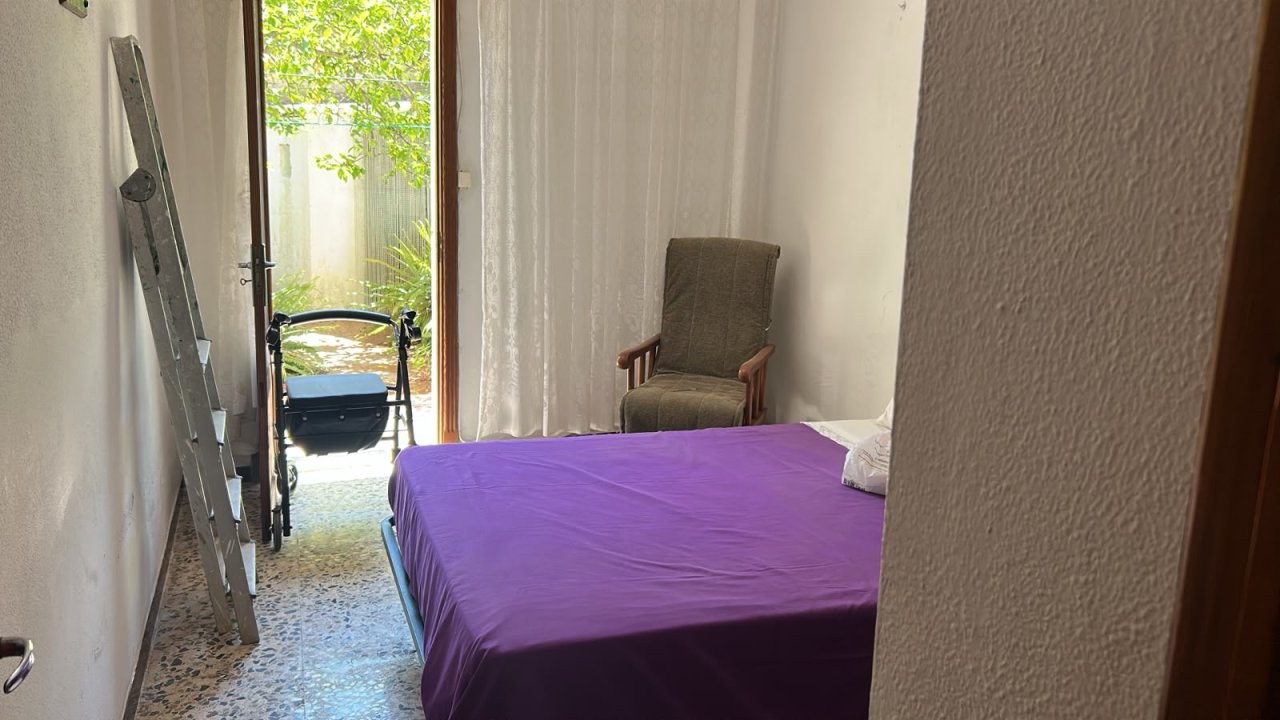 Erdgeschosswohnung von 160 m² im Originalzustand mit Patio und Hinterhof in Manacor
