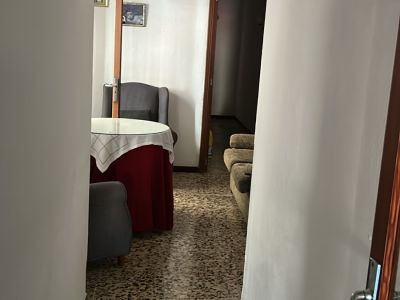 Erdgeschosswohnung von 160 m² im Originalzustand mit Patio und Hinterhof in Manacor