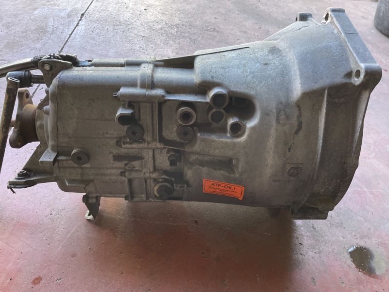 Ersatzteillos BMW 525TSD E34 Getriebe, Wellen, komplette Zentralwelle