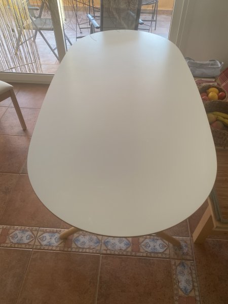 Mesa de comedor, blanca con haya