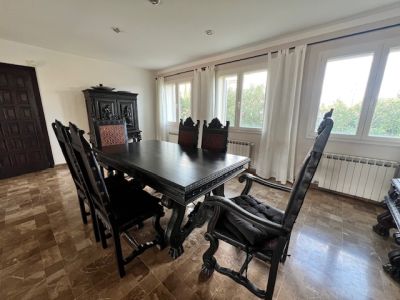Esszimmer für Deine "Burg"