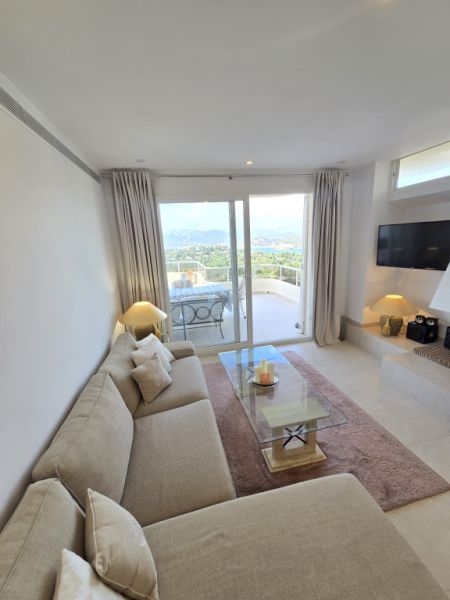 Exclusive Meerblick Wohnung in Santa Ponsa 2 SZ, 2 Bäder neu renoviert