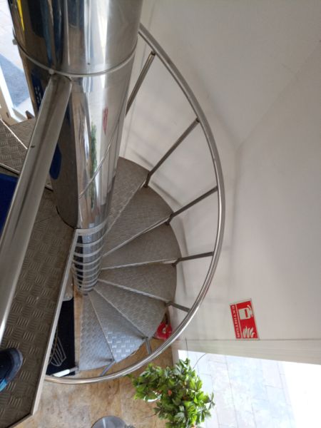 Business for sale: yacht & real estate broker office and workshop