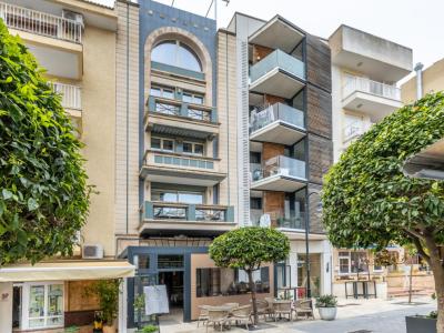 EXCLUSIVA: Casa residencial con licencia vacacional y local en Puerto Alcudia