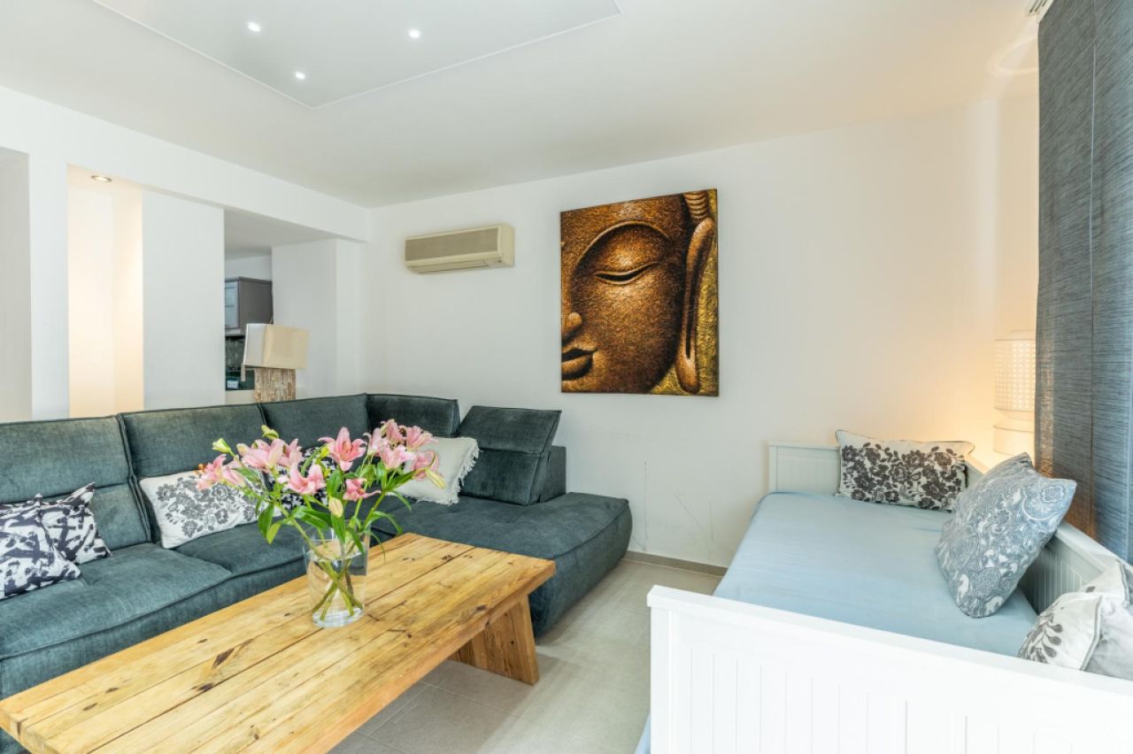 EXCLUSIVA: Casa residencial con licencia vacacional y local en Puerto Alcudia