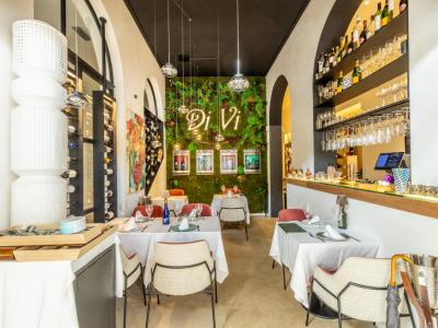 EXCLUSIVA: Casa residencial con licencia vacacional y local en Puerto Alcudia