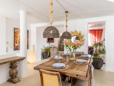 EXCLUSIVA: Casa residencial con licencia vacacional y local en Puerto Alcudia