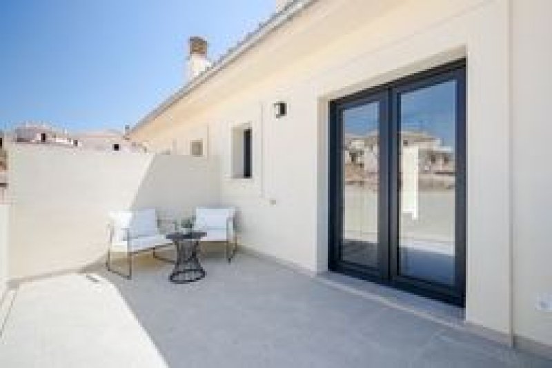 Exclusiva casa pareada de nueva construcción Cala Mendia