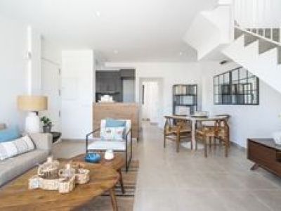 Exclusiva casa pareada de nueva construcción Cala Mendia