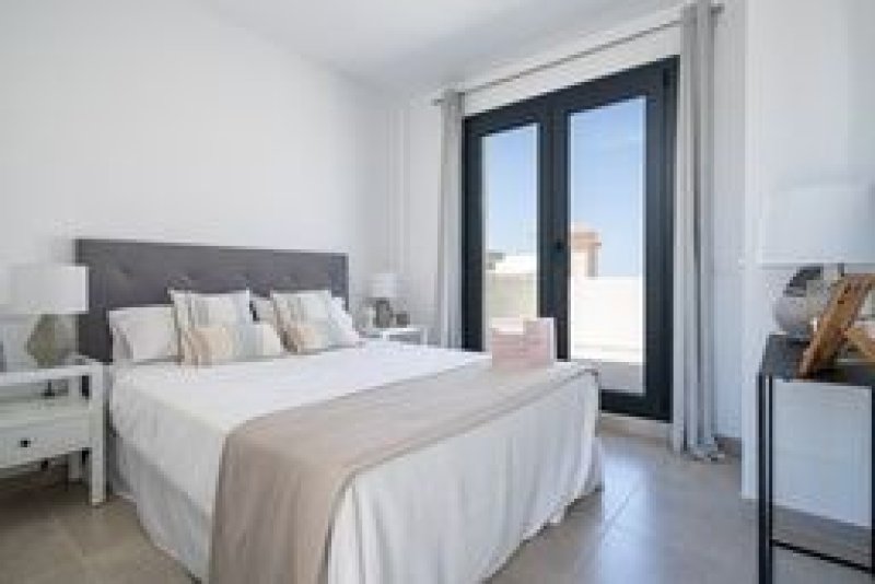 Exclusiva casa pareada de nueva construcción Cala Mendia