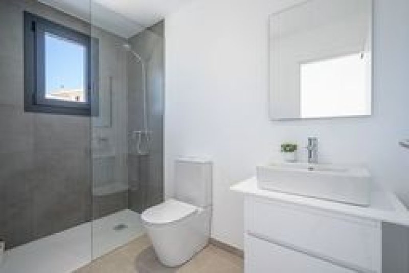 Exclusiva casa pareada de nueva construcción Cala Mendia