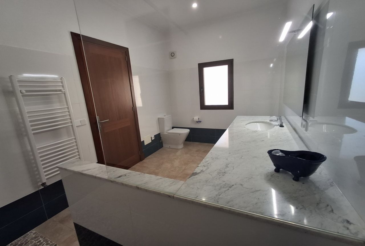 Exklusive und elegante 2 Etagenfinca mit allen Extras bei Campos-Felanitx -- F 50