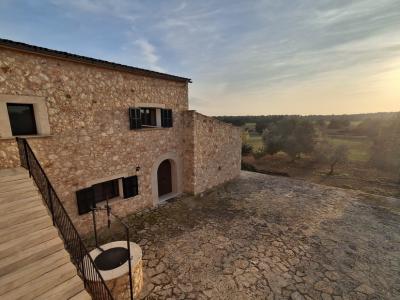 Exklusive und elegante 2 Etagenfinca mit allen Extras bei Campos-Felanitx -- F 50