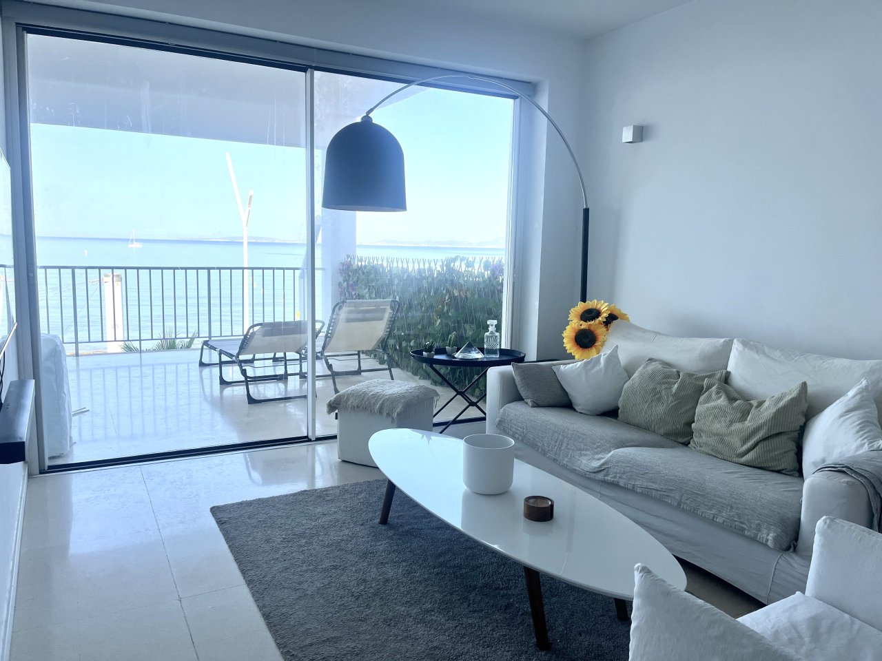 Exklusive Wohnung mit panorama Blick in 1.Meereslinie