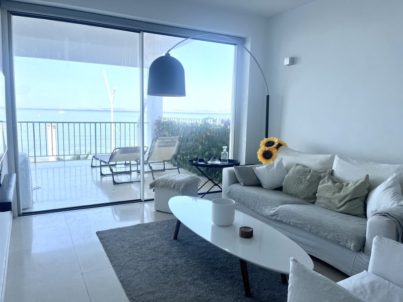 Exklusive Wohnung mit panorama Blick in 1.Meereslinie