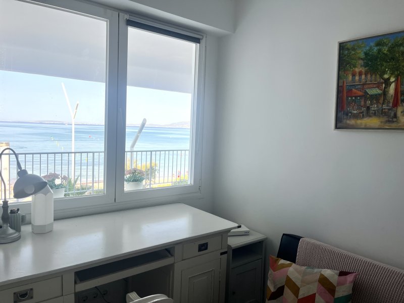 Exklusive Wohnung mit panorama Blick in 1.Meereslinie