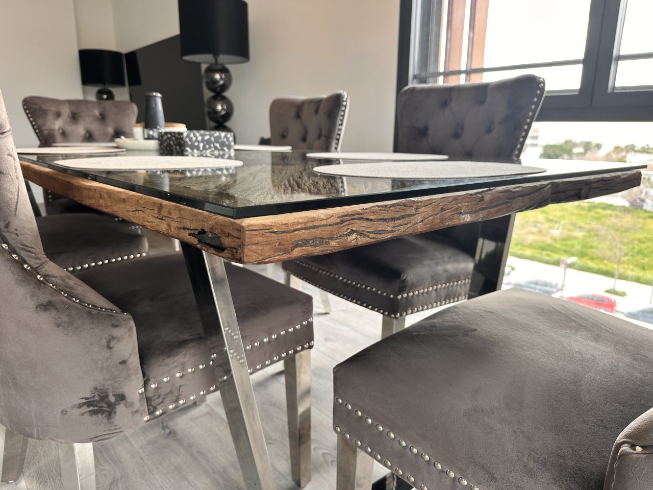 Exklusiver Designer-Esstisch aus Massivholz mit Glasplatte & Edelstahlgestell (Palma)