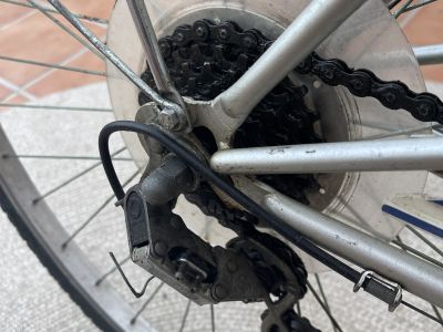 Fahrrad Rad Hercules 26 Zoll drauf setzen und losfahren