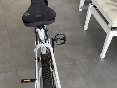 Bicicleta eléctrica de montaña plegable 26 pulgadas, gran autonomía, 2 disponibles, como NUEVA