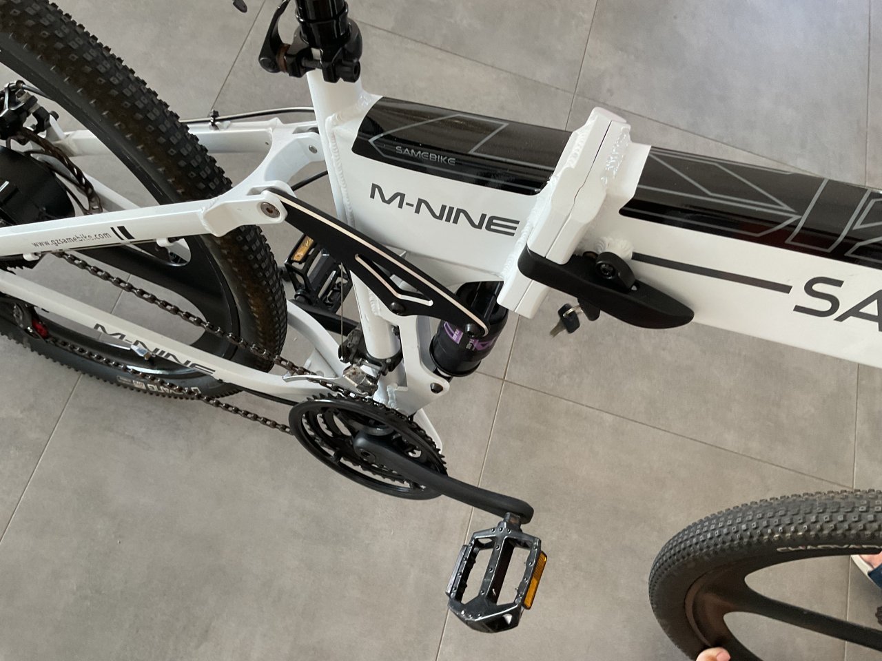 Bicicleta eléctrica de montaña plegable 26 pulgadas gran autonomía 2 unidades disponibles como NUEVA PANTALLA GRANDE