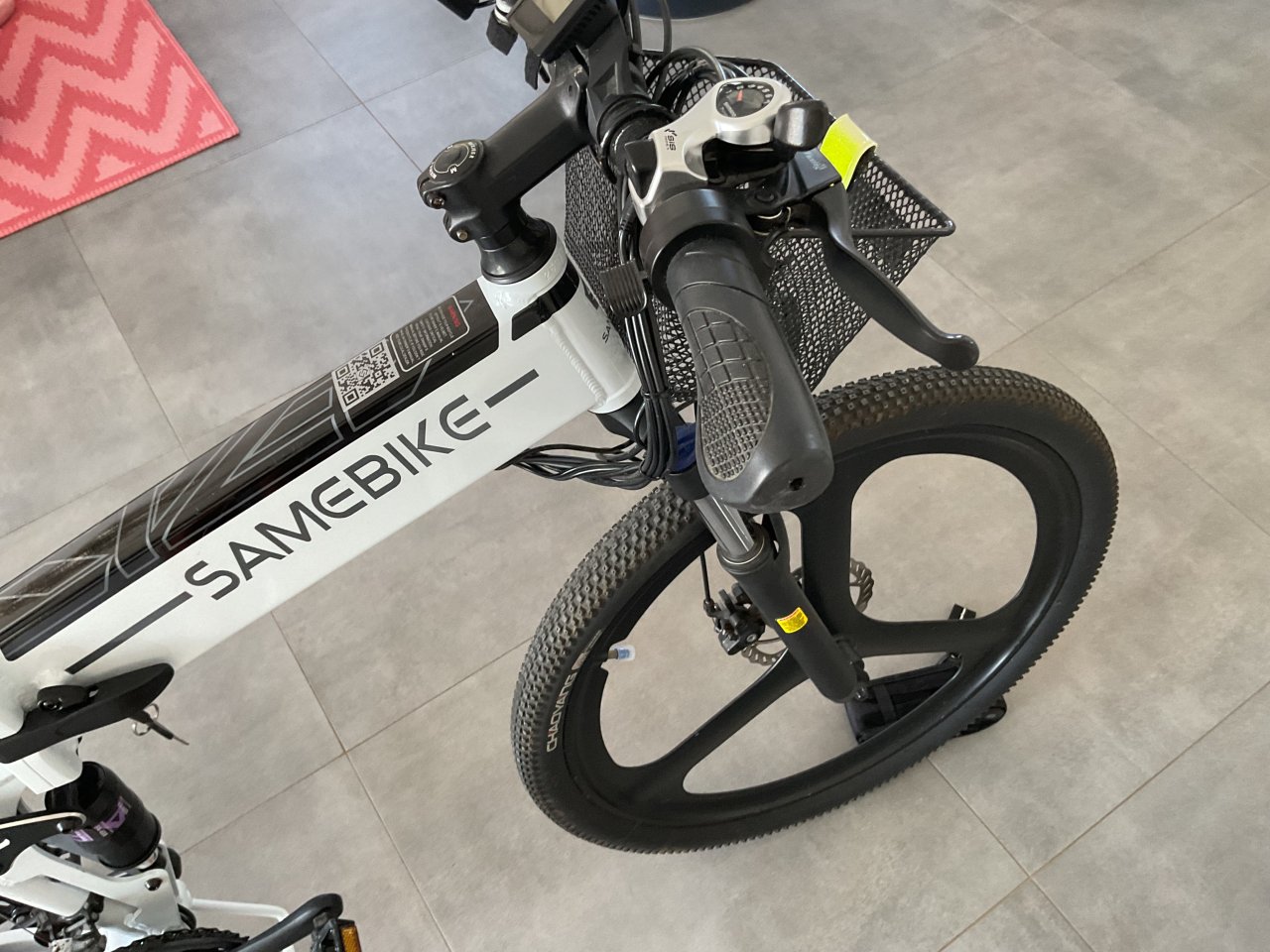 Bicicleta eléctrica de montaña plegable 26 pulgadas gran autonomía 2 unidades disponibles como NUEVA PANTALLA GRANDE