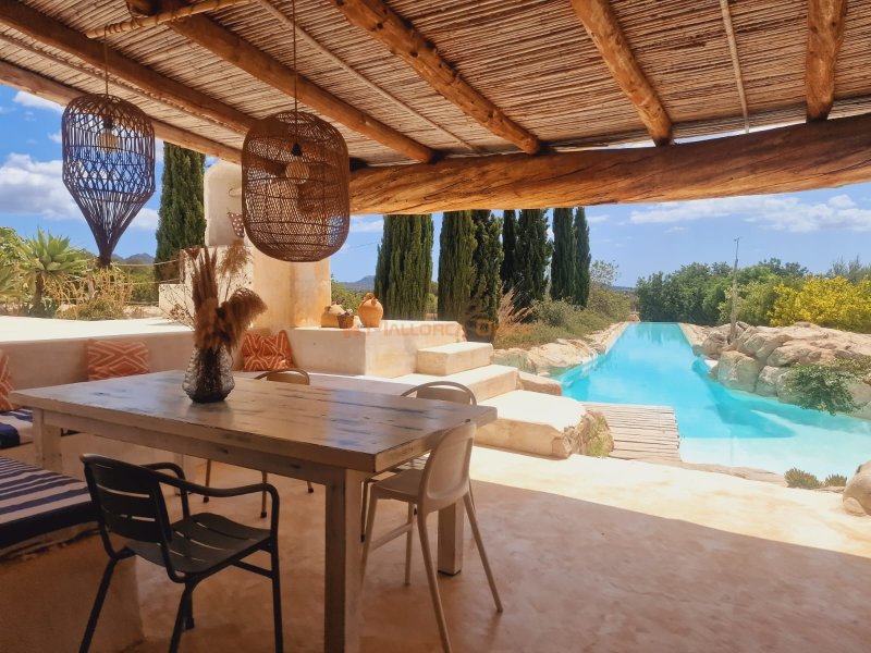 Fantastic House in the Mountains of San Llorenç