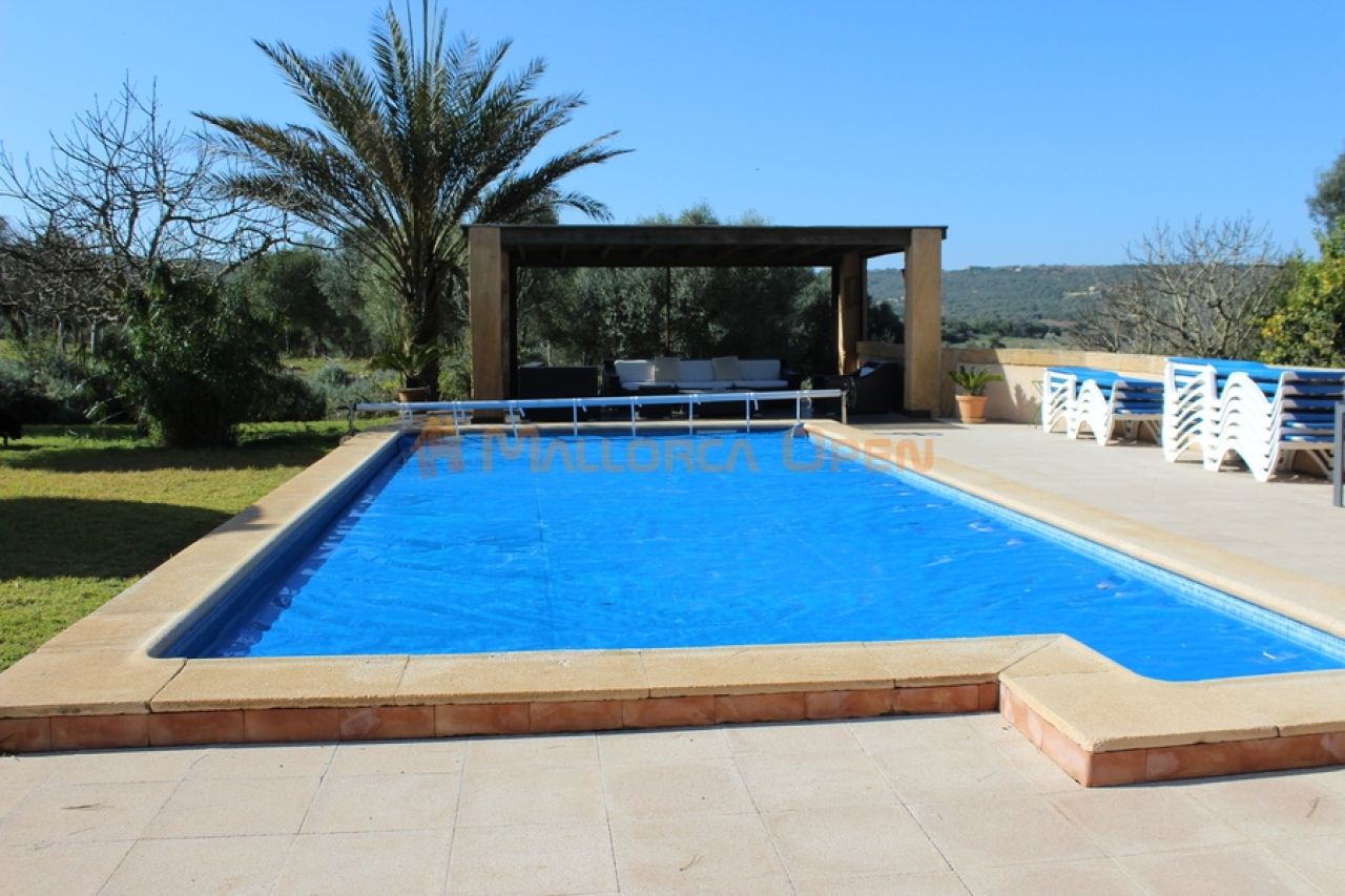 Fantastisches Haus zum Verkauf mit Gästewohnung zwischen Manacor und Alcudia