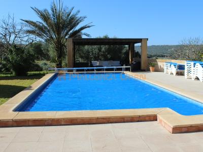 Fantastisches Haus zum Verkauf mit Gästewohnung zwischen Manacor und Alcudia