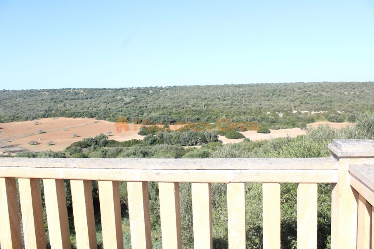 Fantastisches Haus zum Verkauf mit Gästewohnung zwischen Manacor und Alcudia