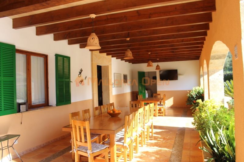 Fantastisches Haus zum Verkauf mit Gästewohnung zwischen Manacor und Alcudia