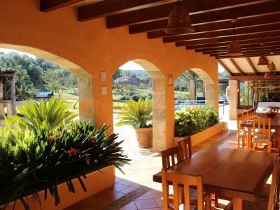 Fantastisches Haus zum Verkauf mit Gästewohnung zwischen Manacor und Alcudia