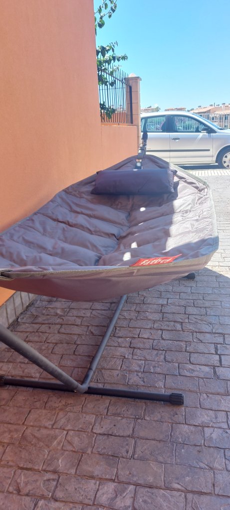 Fatboy Hängematte mit Gestell in braun