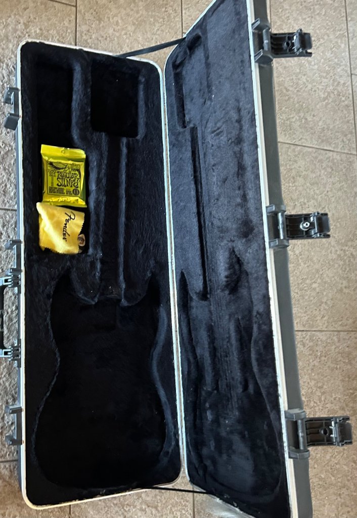 Fender Hartschalen-Gitarrenkoffer (Hardcase)