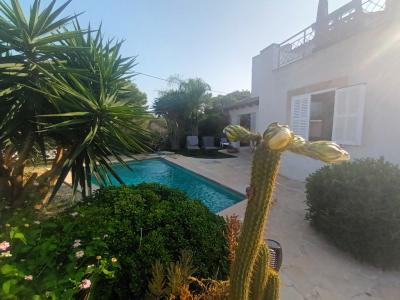 Holidays 2027: 2 storey chalet with pool, terraces, AC in a quiet location of Cala LLombards -- CH 1