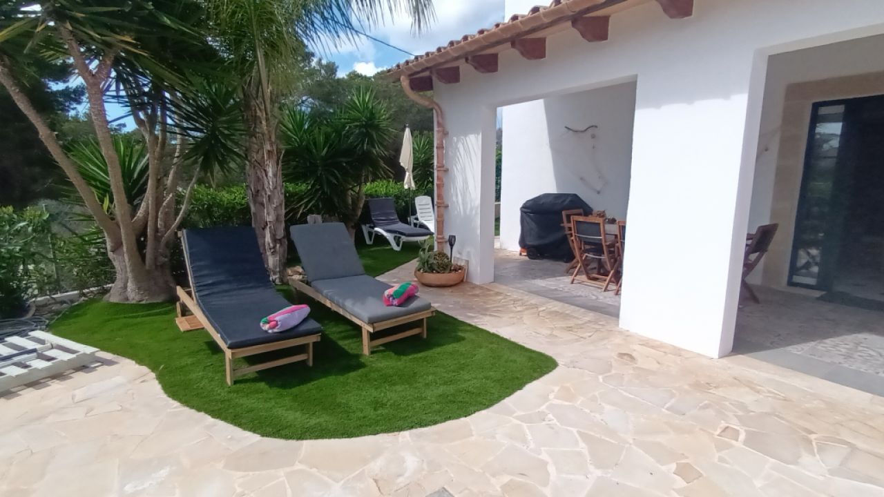 Holidays 2027: 2 storey chalet with pool, terraces, AC in a quiet location of Cala LLombards -- CH 1