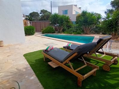 Holidays 2027: 2 storey chalet with pool, terraces, AC in a quiet location of Cala LLombards -- CH 1