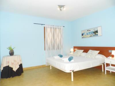 HOLIDAYS: Chalet with pool on the outskirts of Portocolom -- CH 02 FZ