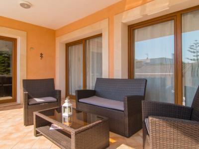 HOLIDAYS: Chalet with pool on the outskirts of Portocolom -- CH 02 FZ